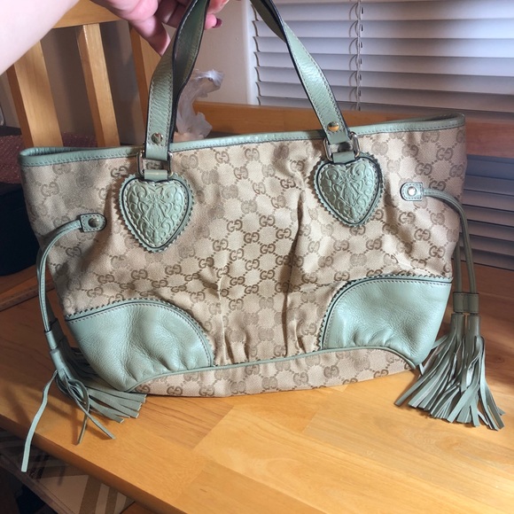USED AND AUTHENTIC GUCCI HANDBAG ✨ - Picture 5 of 7